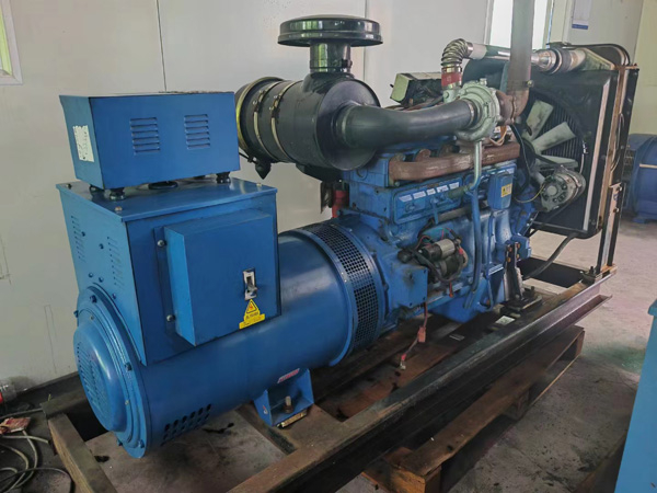 固始100kW柴油发电机组使用多级机油有哪些优缺点？